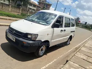 Toyota TownAce 2005 White