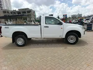 Isuzu D-MAX 2022 White