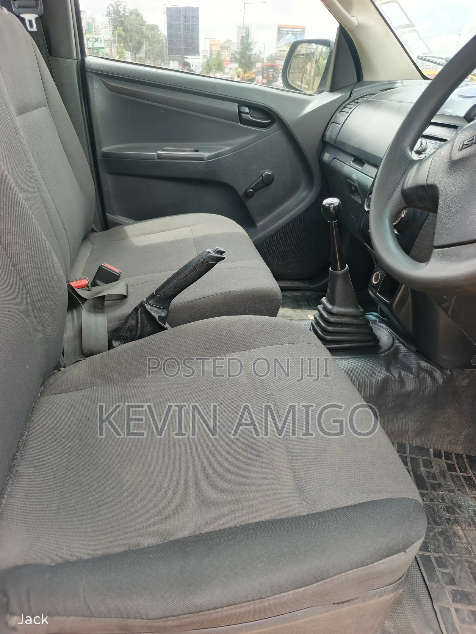 Isuzu D-MAX 2022 White