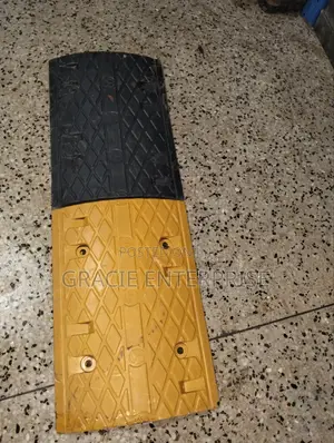 Reflective Rubber Speed Bump