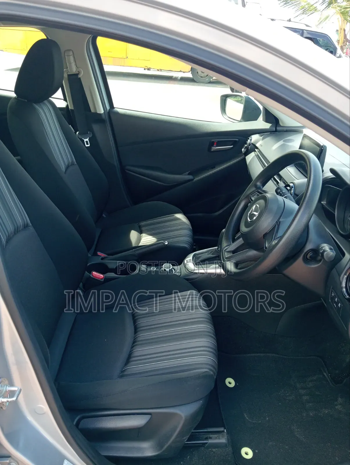 Mazda 2 2019 Silver