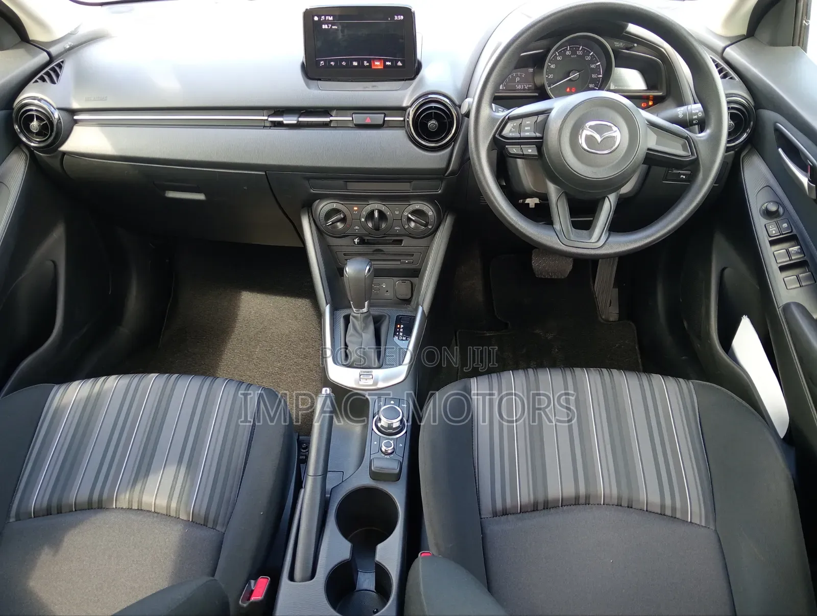 Mazda 2 2019 Silver