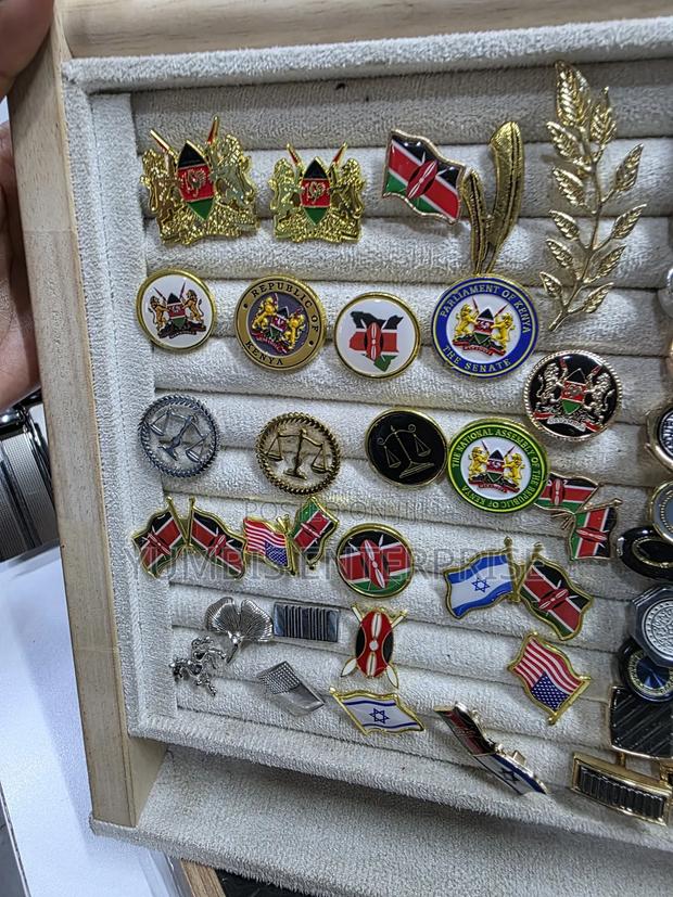 Lapel Pins at 350
