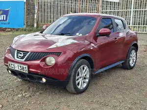 Nissan Juke S 2011 Red