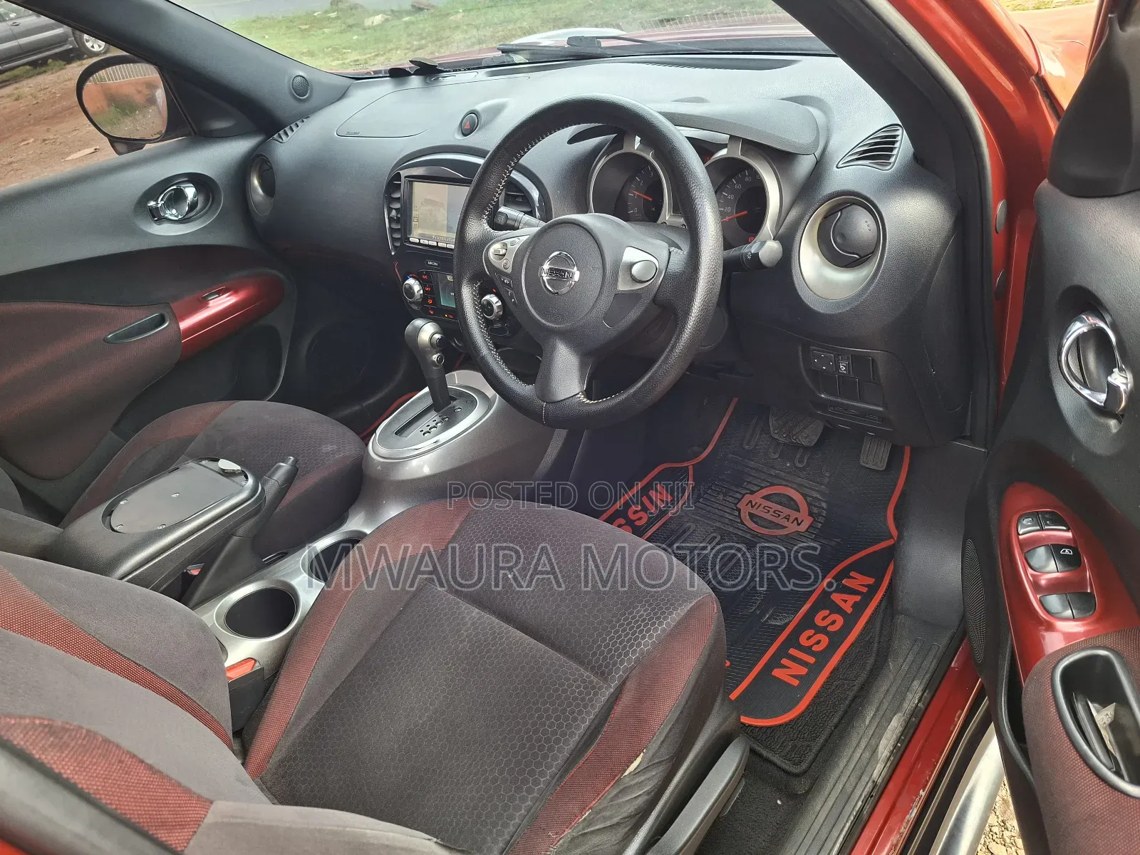 Nissan Juke S 2011 Red