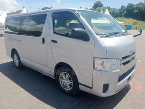 Toyota HiAce 2019 Silver