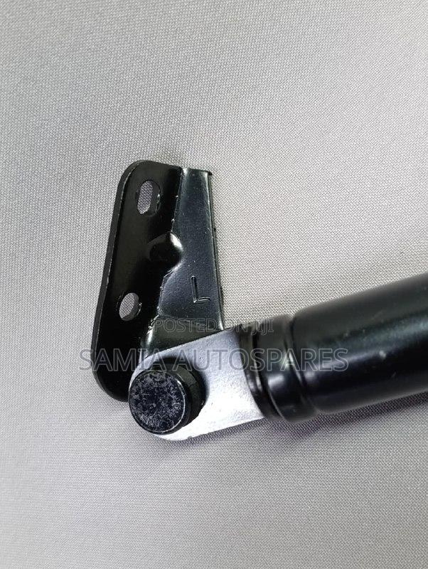 Boot Shock for Toyota Corolla Ae 96 Left Hand - thumbnail 2