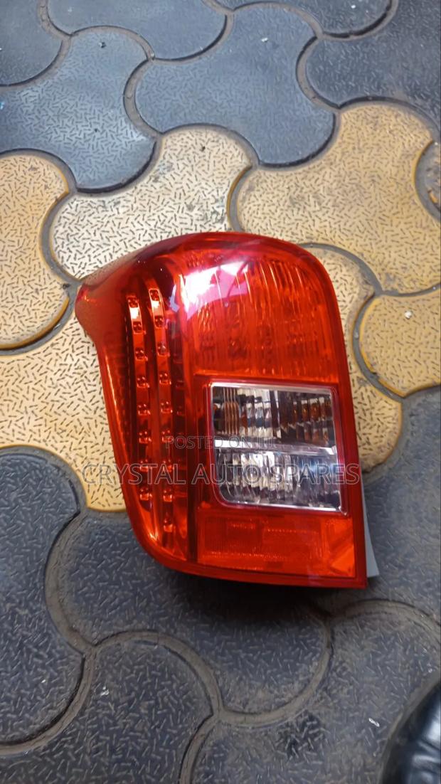 Fielder Taillight 2008-2012 Model - main view