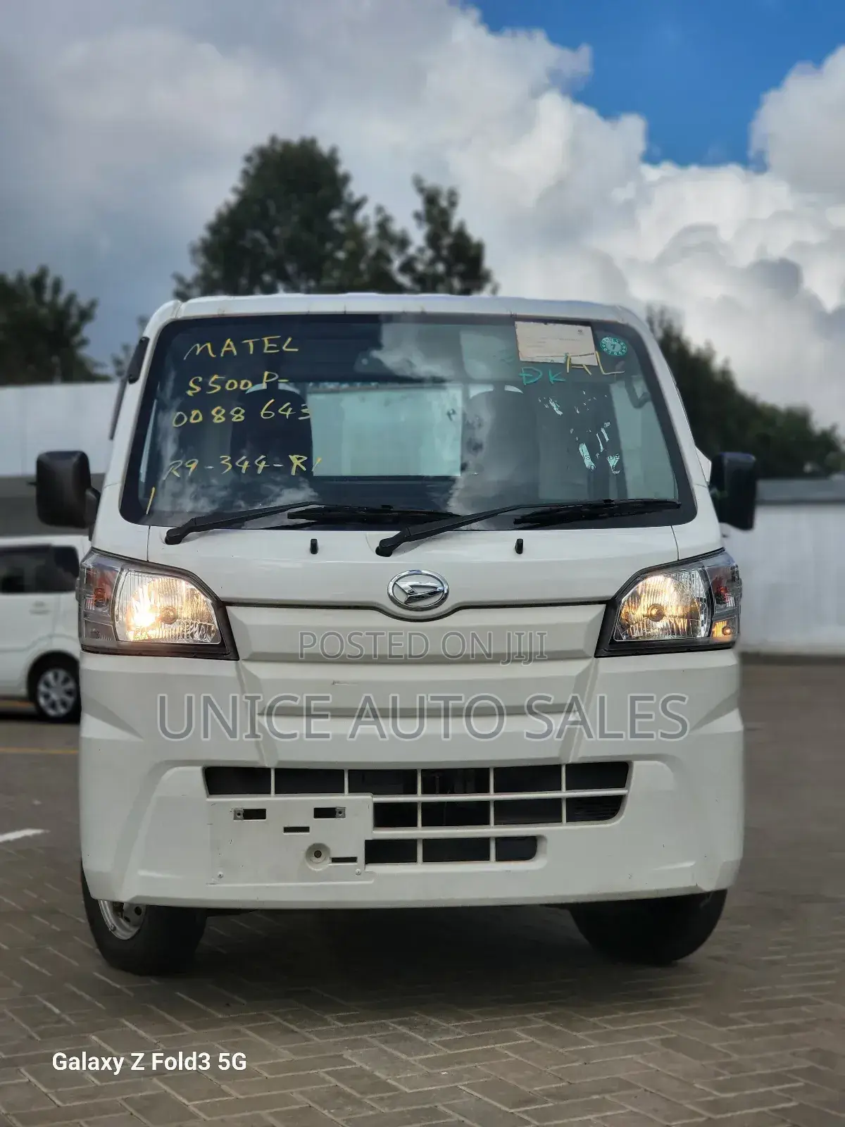 Daihatsu HIJET 2018 White