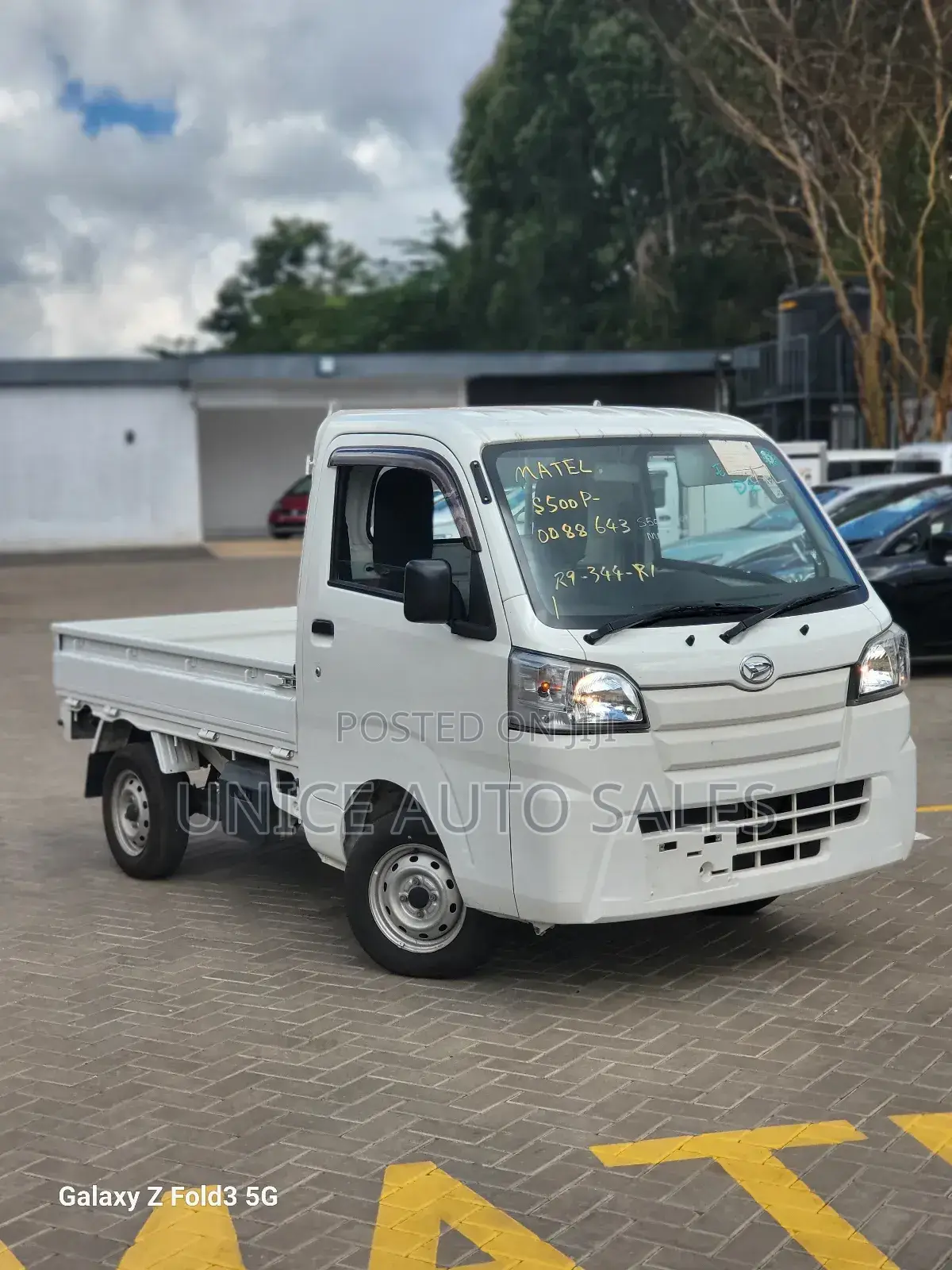 Daihatsu HIJET 2018 White