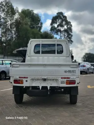 Daihatsu HIJET 2018 White