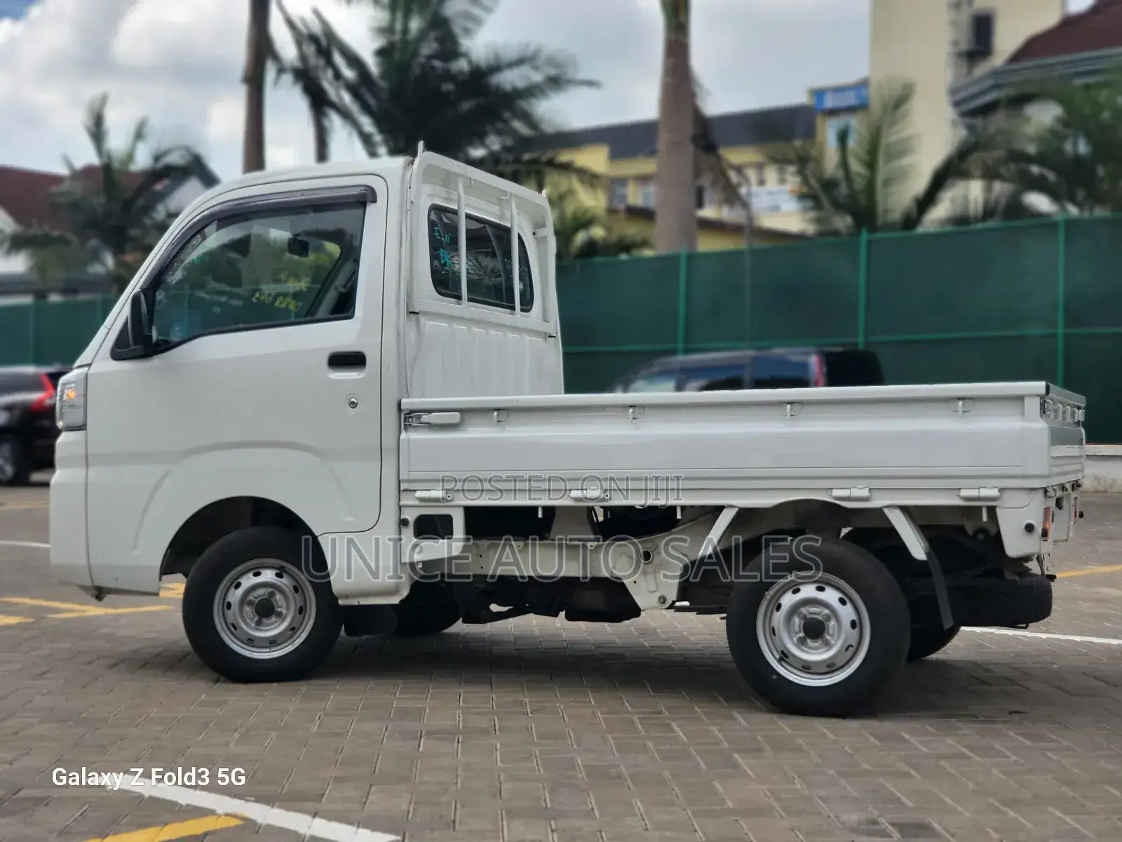 Daihatsu HIJET 2018 White