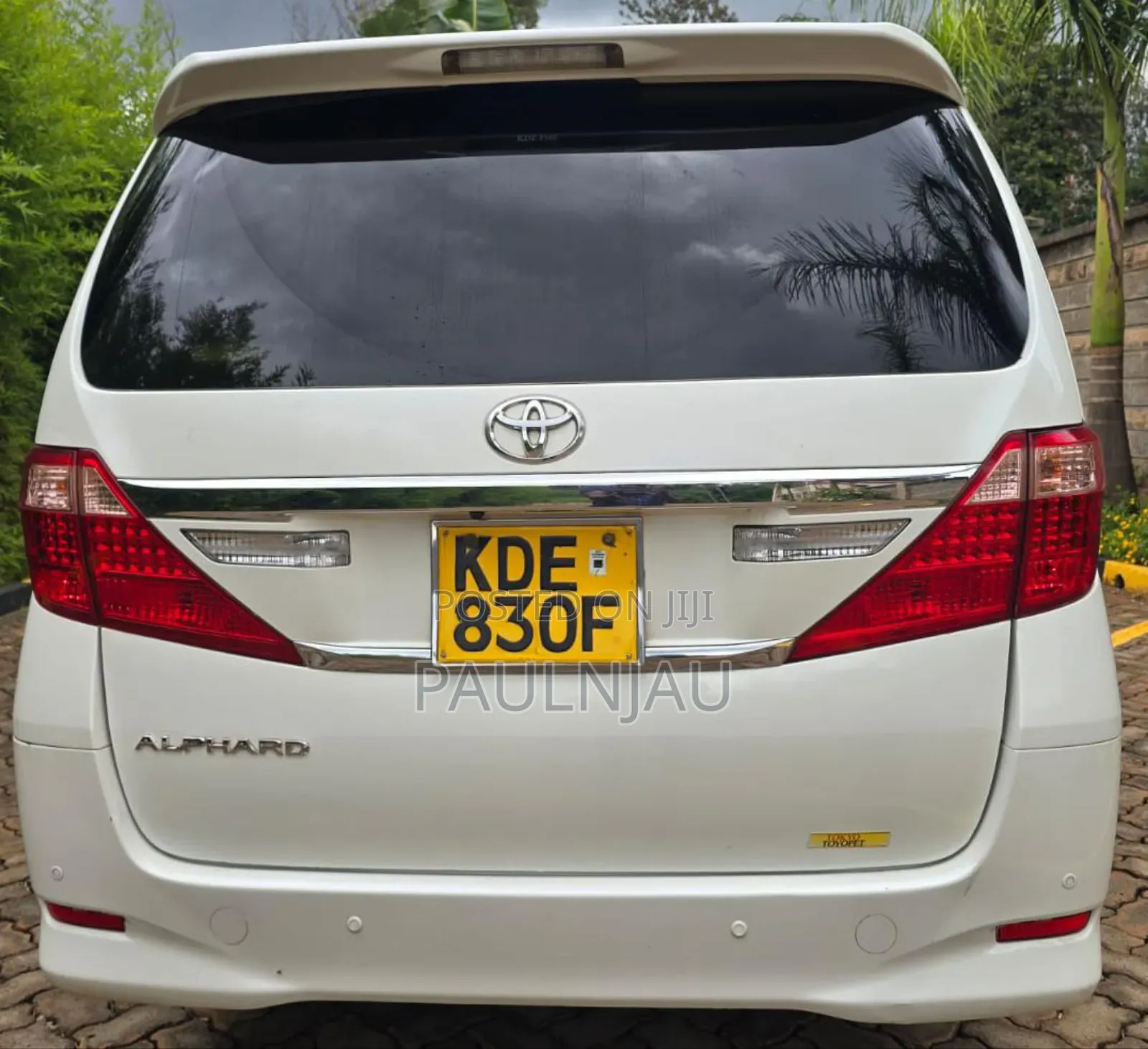 Toyota Alphard 2014