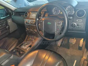 Land Rover Discovery 2012 Black