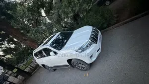 Land Cruiser Prado Tx/TXL for Hire