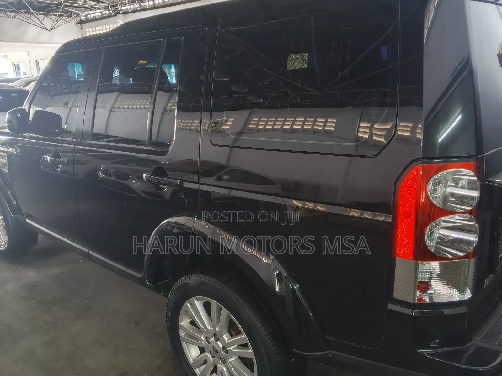 Land Rover Discovery 2012 Black