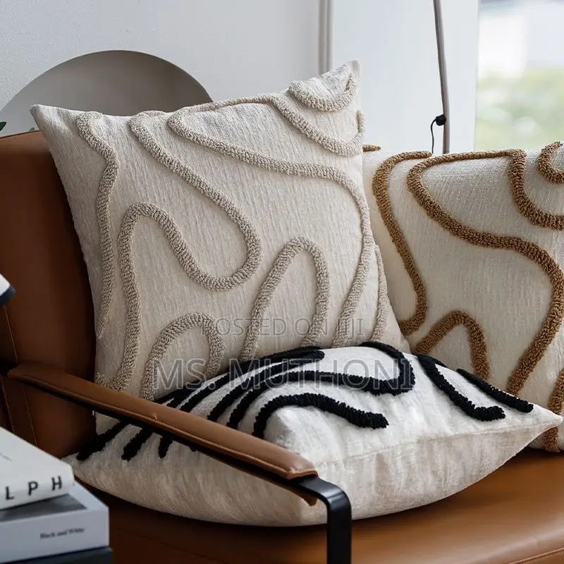 1 Pc *Boho Throw Pillow Cover With Tufted Geometric Diamond Patterns