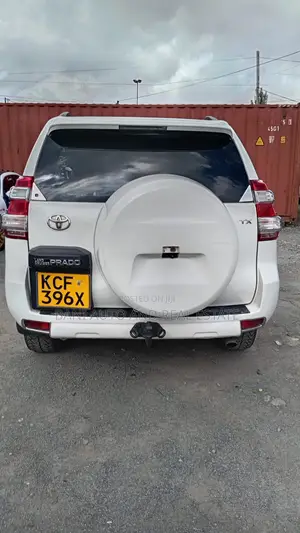 Toyota Land Cruiser Prado 2015 White