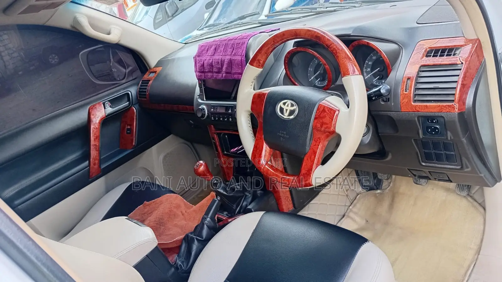 Toyota Land Cruiser Prado 2015 White