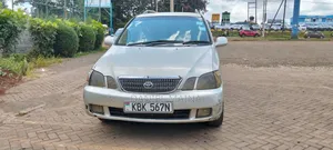 Toyota Gaia 2002 Silver