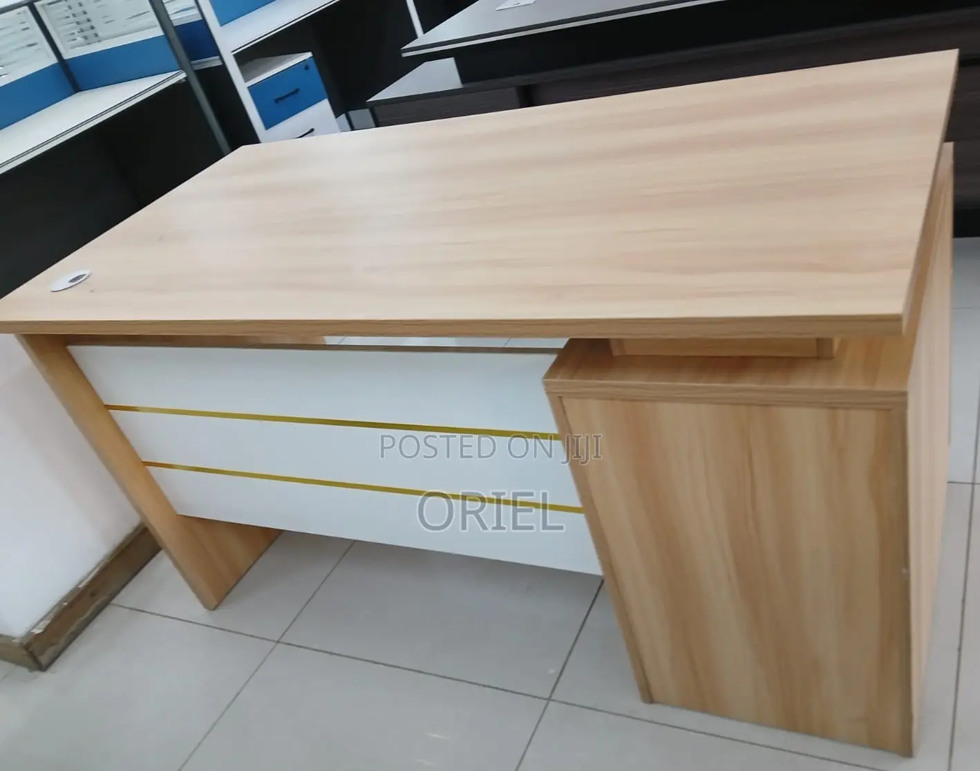 Office Desk : Executive 1.4m Office Staff Desk