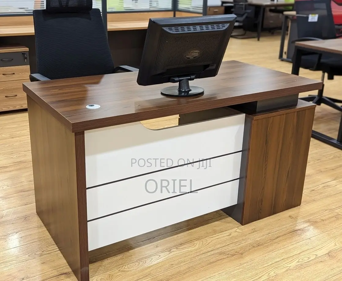 Office Desk : Executive 1.4m Office Staff Desk
