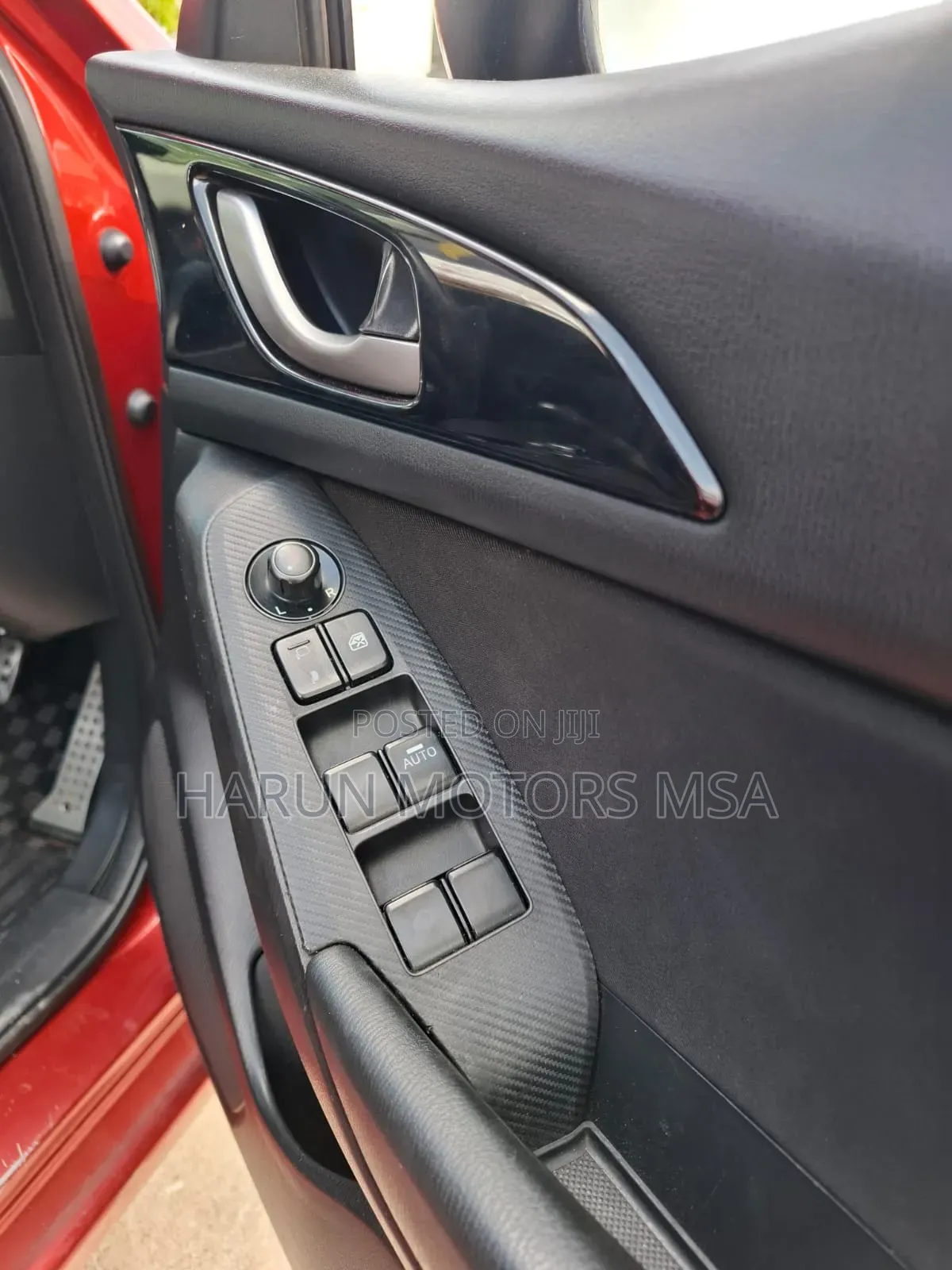 Mazda Axela 2017 Red