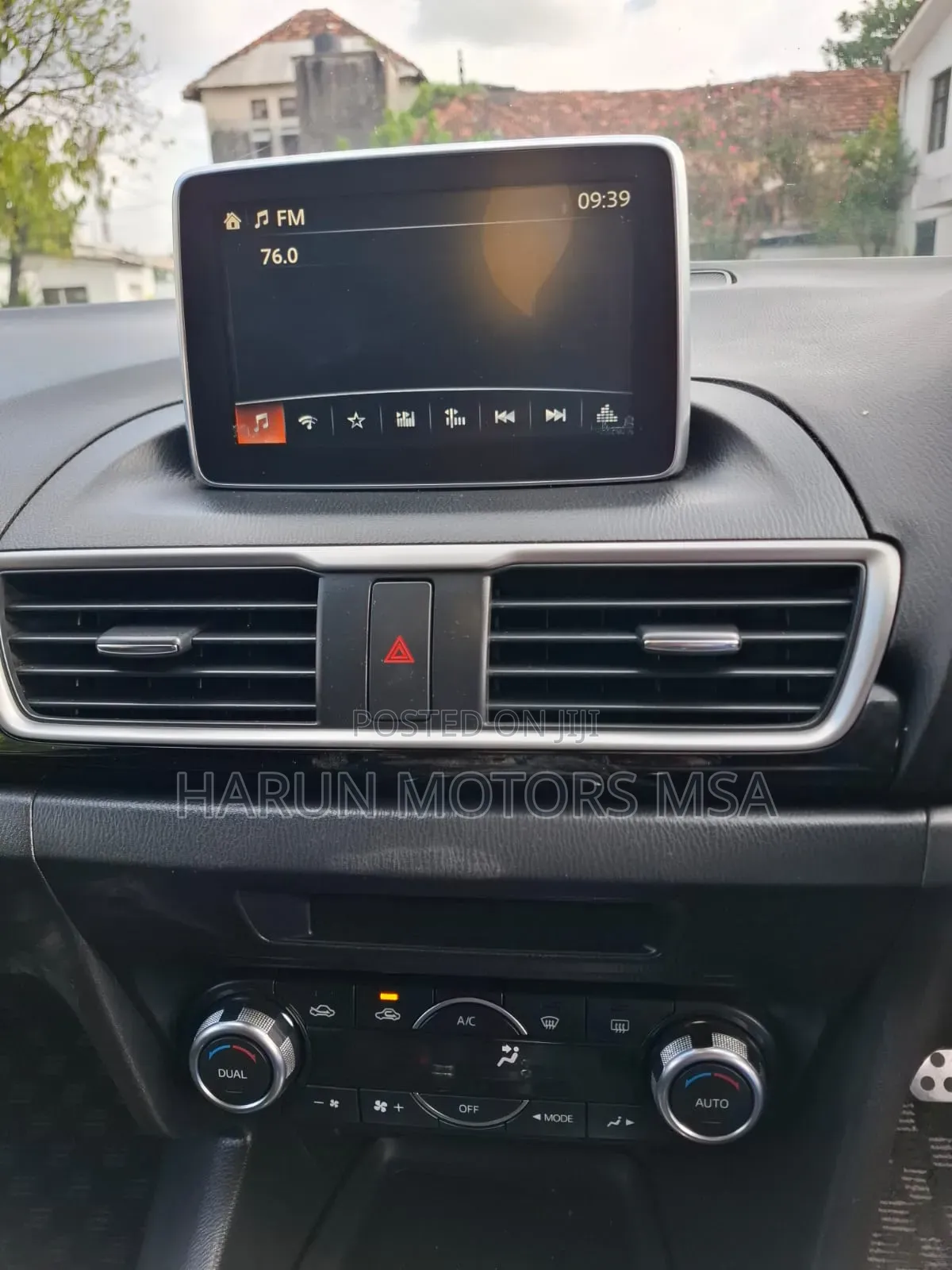 Mazda Axela 2017 Red