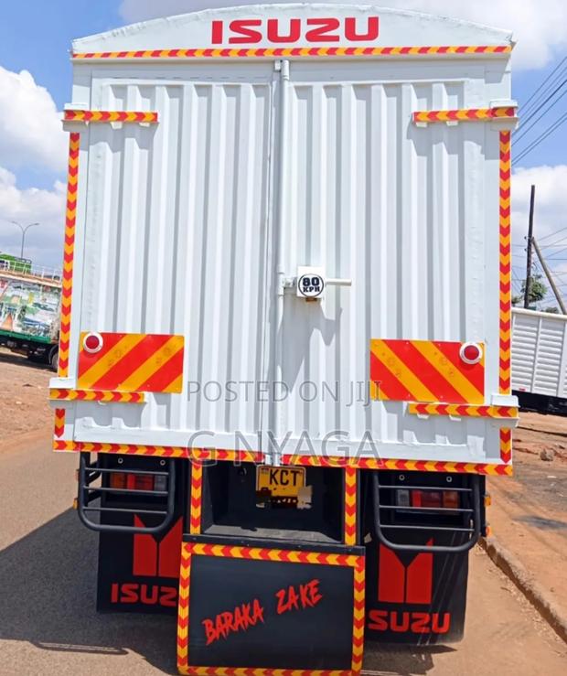 Isuzu FRR 2018 Model Covered Body - thumbnail 3
