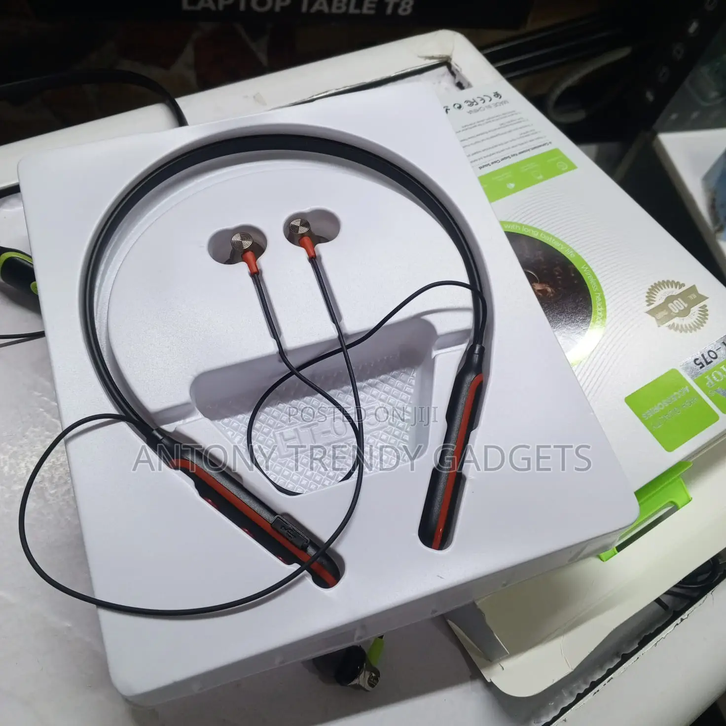 Ofia Huntop Ht-075 Wireless Neckband Earphones, Magnetic Smart Control