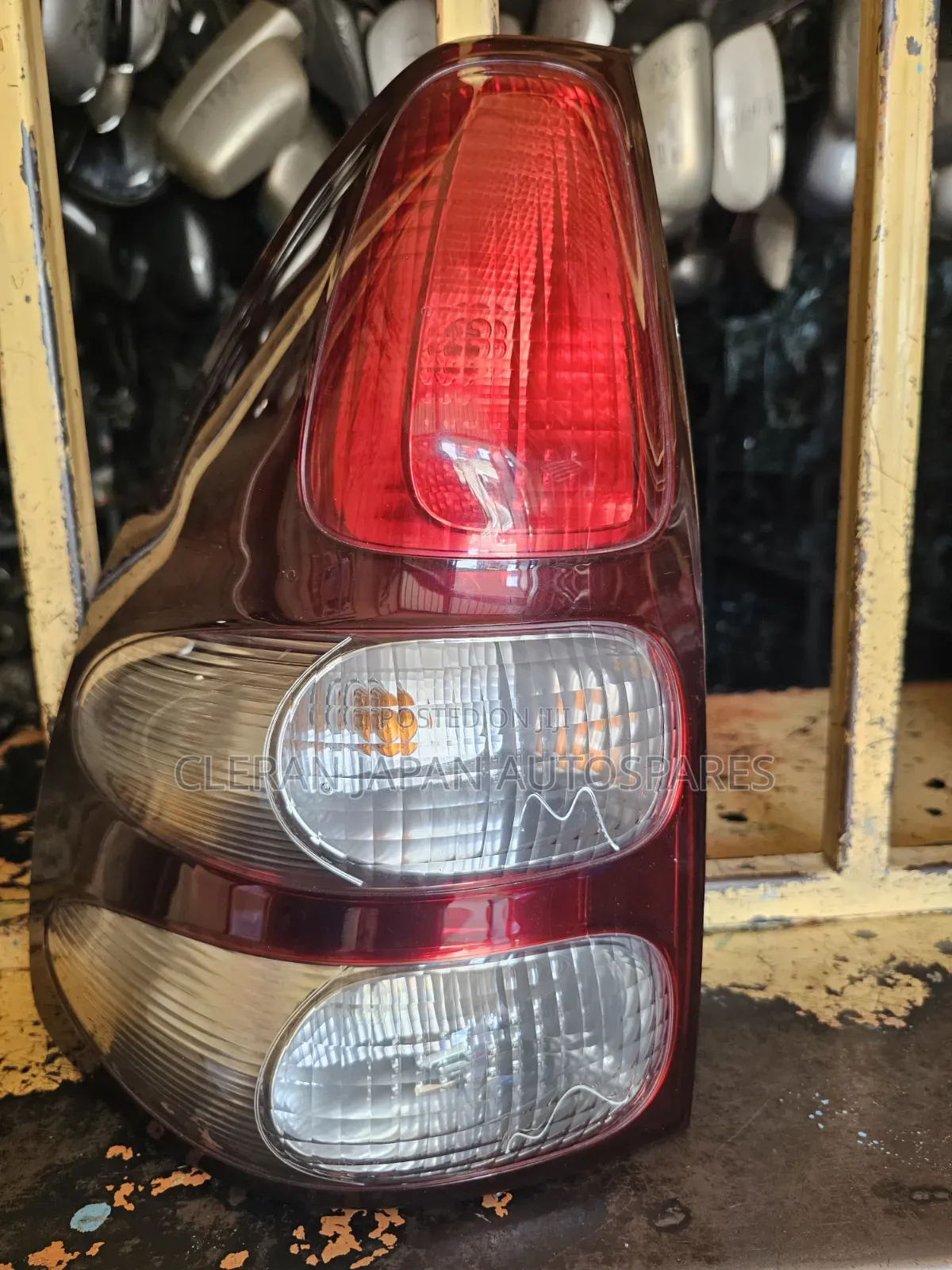 Prado 120 Taillight