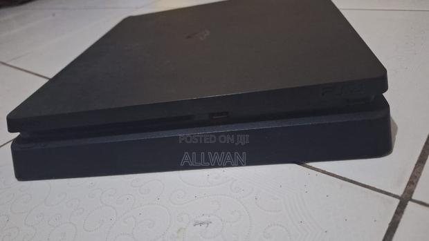 New Ps4 Slim - thumbnail 5