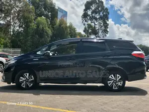 Honda Shuttle 1.5 Hybrid 4WD 2018 Black