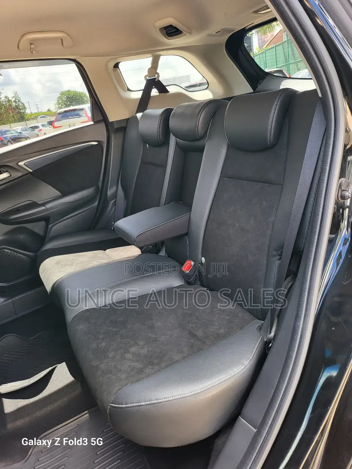 Honda Shuttle 1.5 Hybrid 4WD 2018 Black