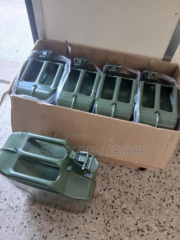 Fuel Jerry Can 20 Litres - thumbnail 2