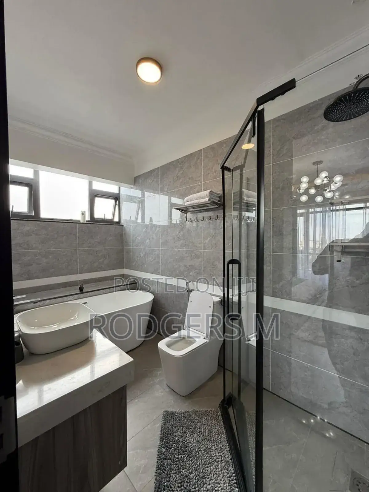 Furnished 3bdrm Apartment in Valley Arcade for rent