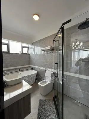 Furnished 3bdrm Apartment in Valley Arcade for rent