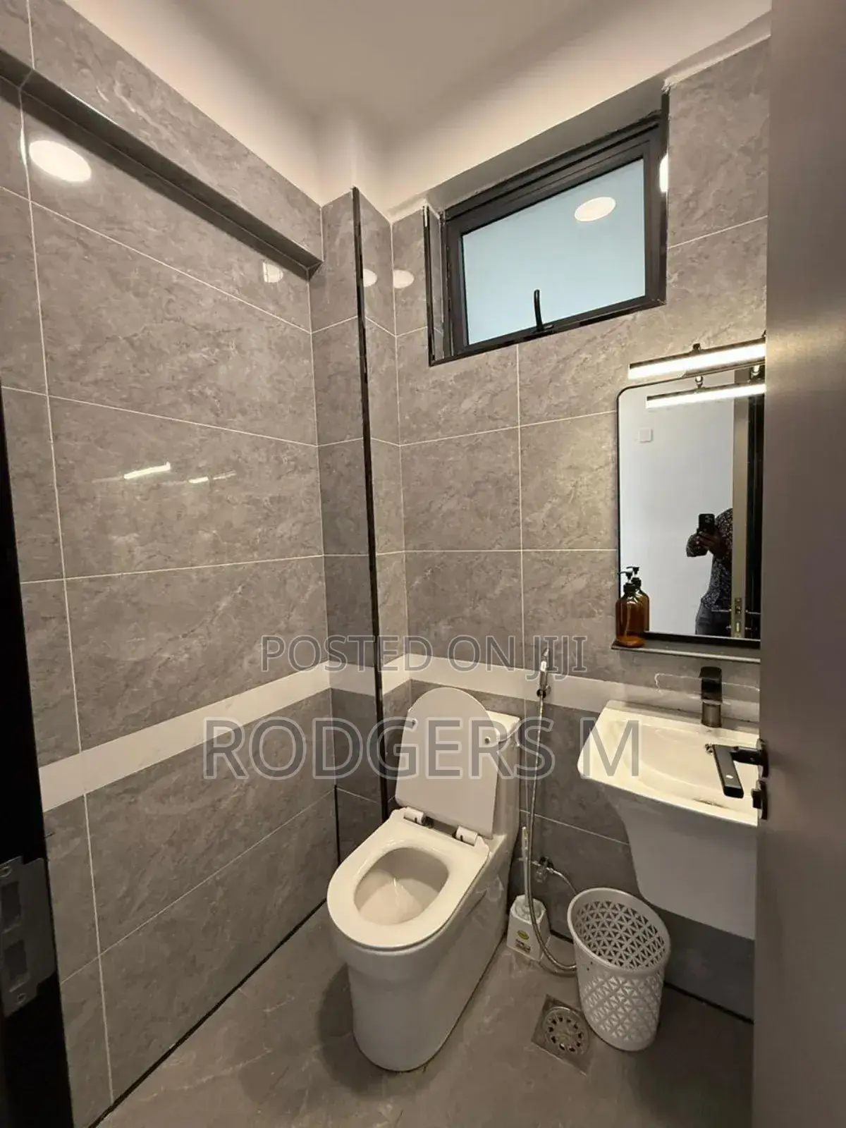 Furnished 3bdrm Apartment in Valley Arcade for rent