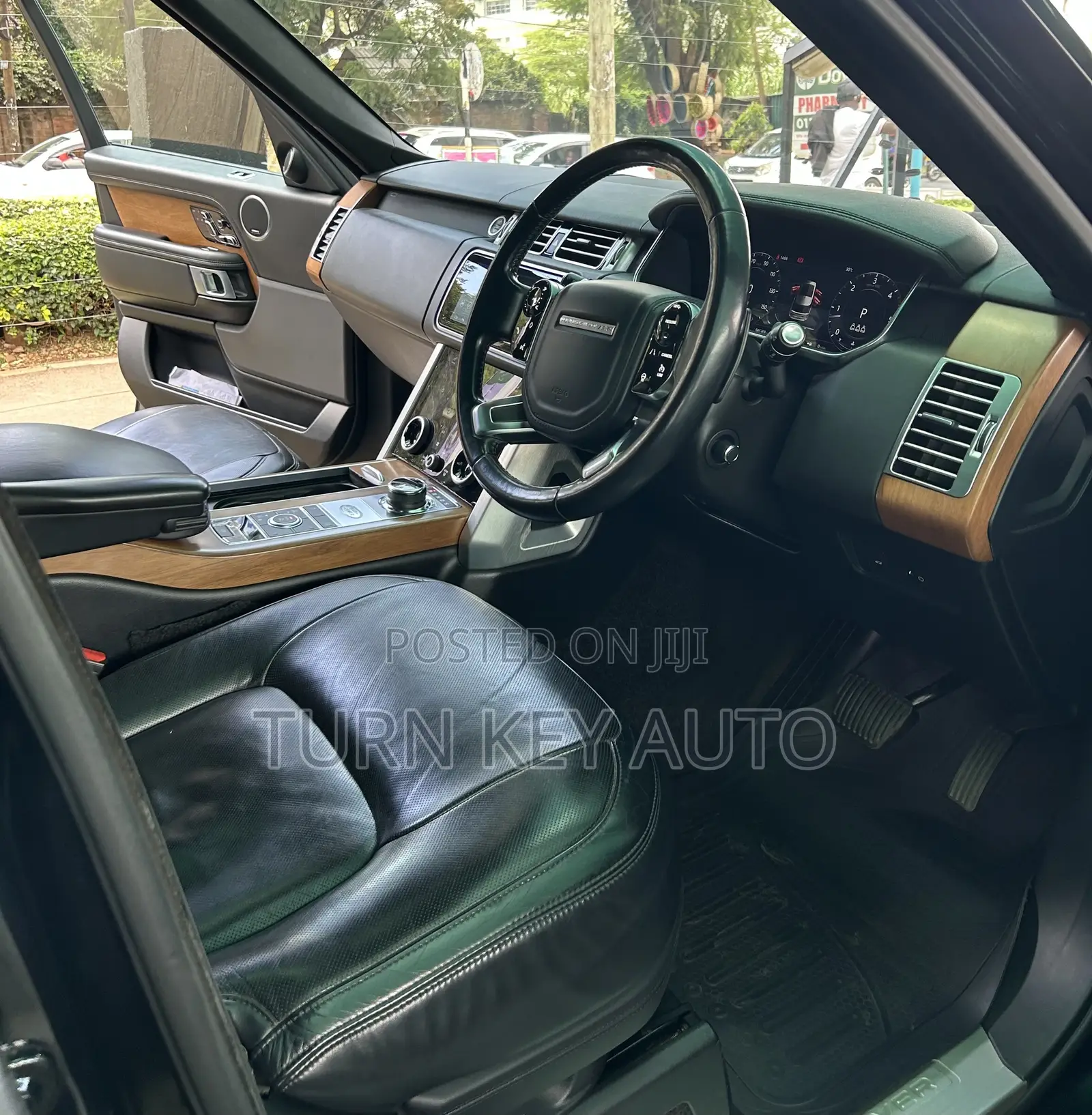 Land Rover Range Rover Vogue 2018 Black