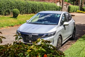 Nissan Note 1.2 Hybrid 2021 Silver