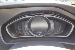 Volvo V40 2020 Blue