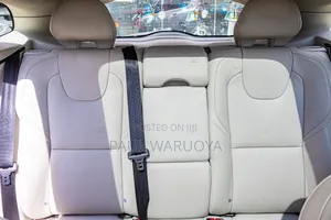 Volvo V40 2020 Blue