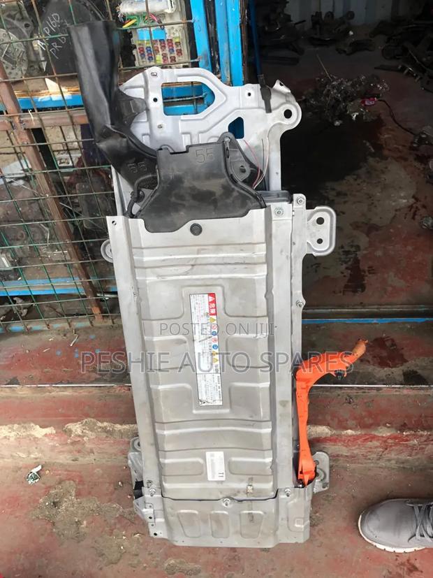 Battery Hybrid Toyota Noah