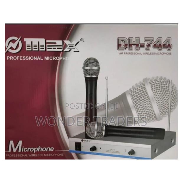 Professional Wireless Microphone*Red Max 744*