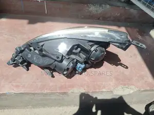 Headlight Nissan Sylphy Tb 17.