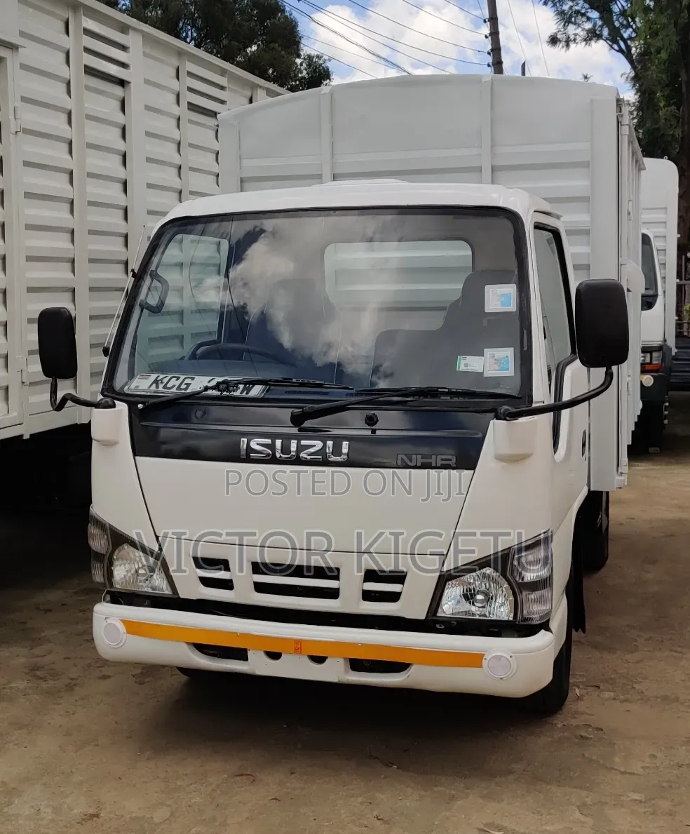 Isuzu Nhr55 Covered Body