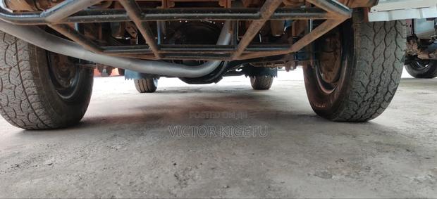 Isuzu Nhr55 Covered Body - thumbnail 4