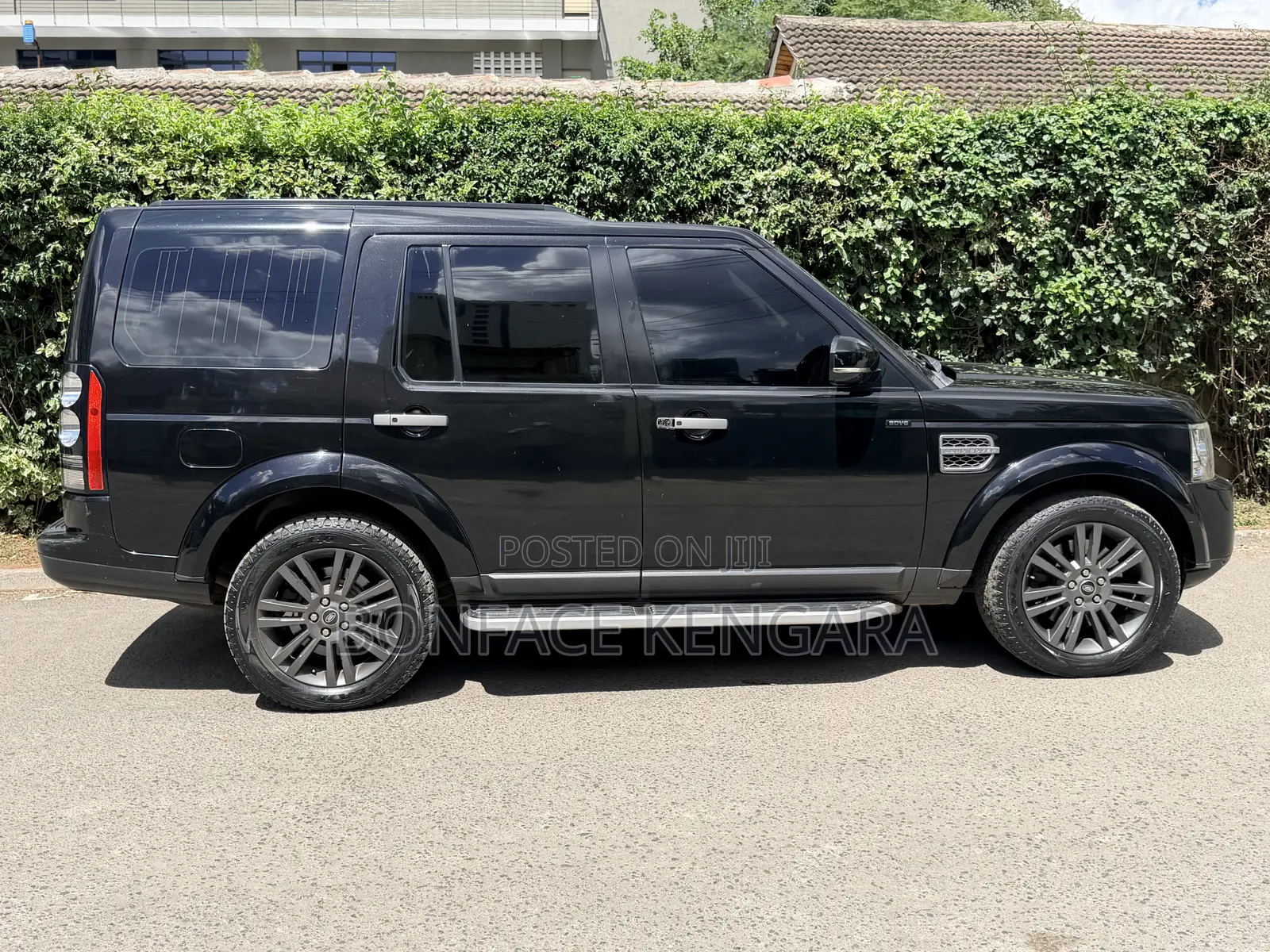 Land Rover Discovery 2016 Black