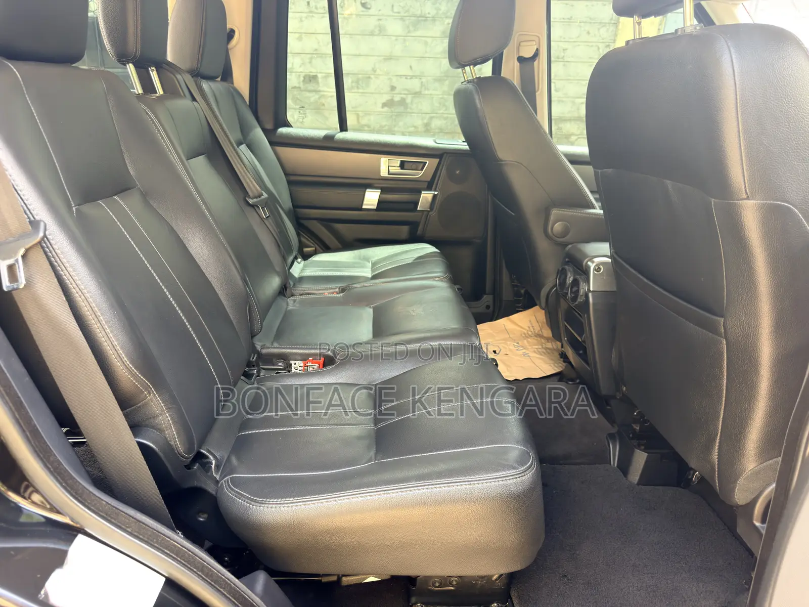 Land Rover Discovery 2016 Black