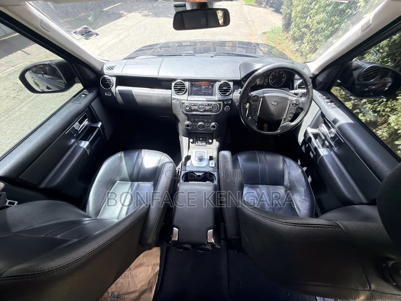 Land Rover Discovery 2016 Black